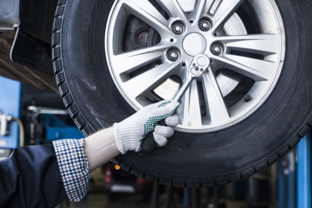 タイヤ預かり＆交換